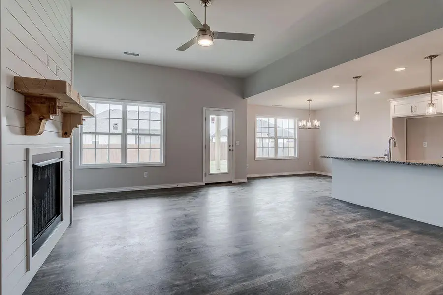 938 S Pindall Lane, Nixa, MO 65714 - #2