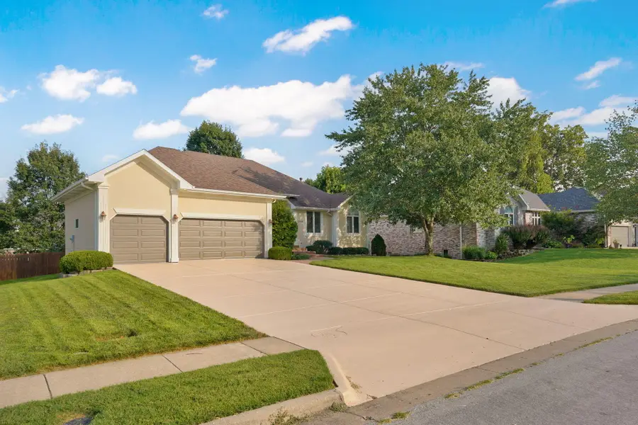2188 S Celebration Avenue, Springfield, MO 65809 - #3