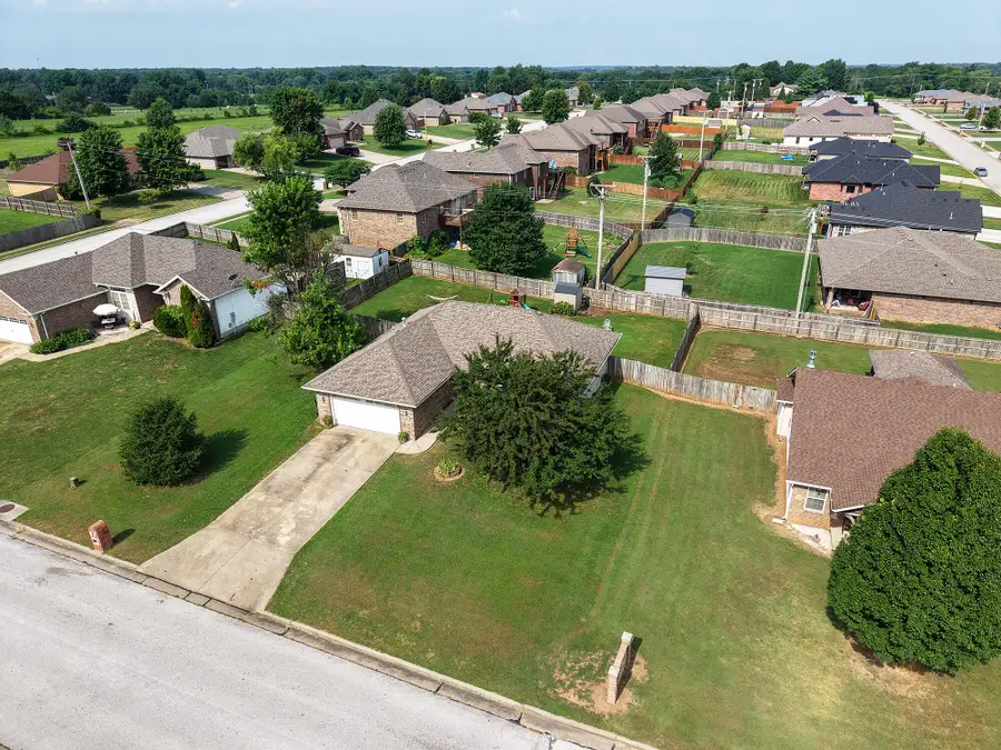 949 Megan Lane, Willard, MO 65781 - #2