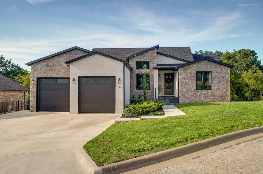 343 W Monarchwood Drive, Nixa, MO 65714 - #2