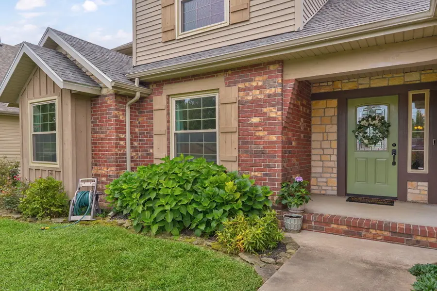 5246 E Hackberry Street, Springfield, MO 65809 - #2