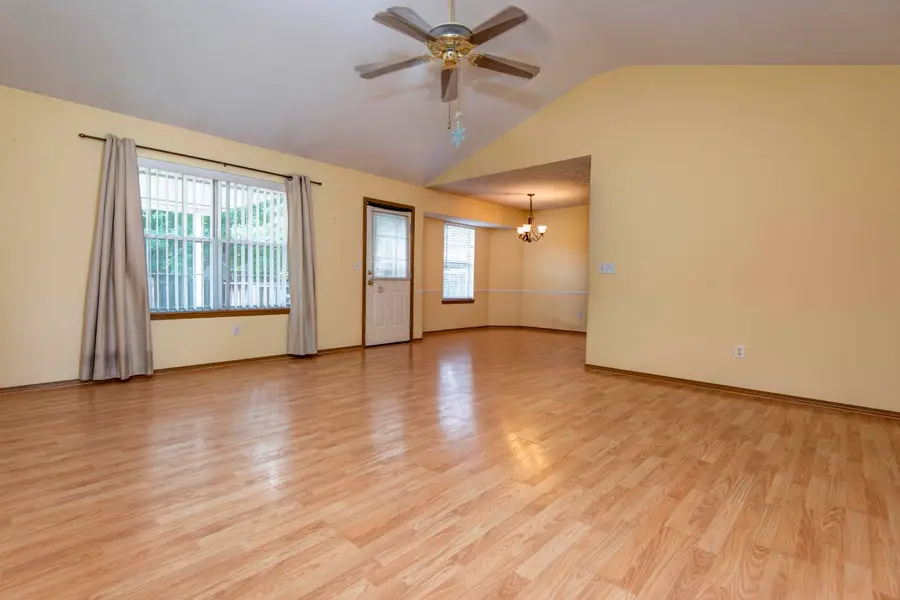 2354 S Timbercreek Avenue, Springfield, MO 65807 - #2