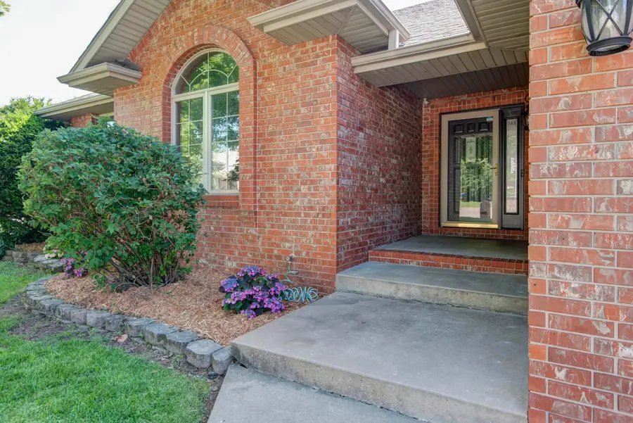 3560 W Edgewood Court, Springfield, MO 65807 - #3
