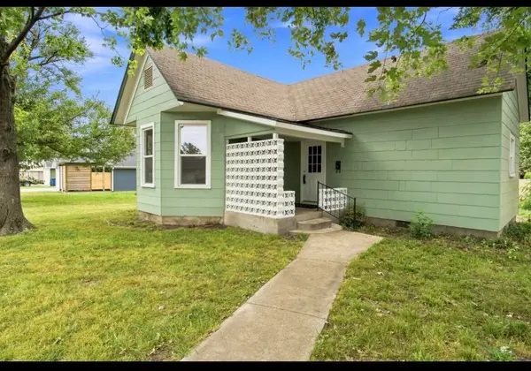 309 S Locust Street, Carterville, MO 64835