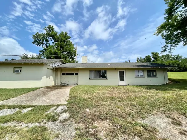 764 Meltons Peninsula Road, Cape Fair, MO 65624