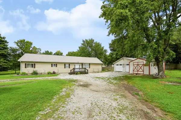 2403 Eve Road, Webb City, MO 64870