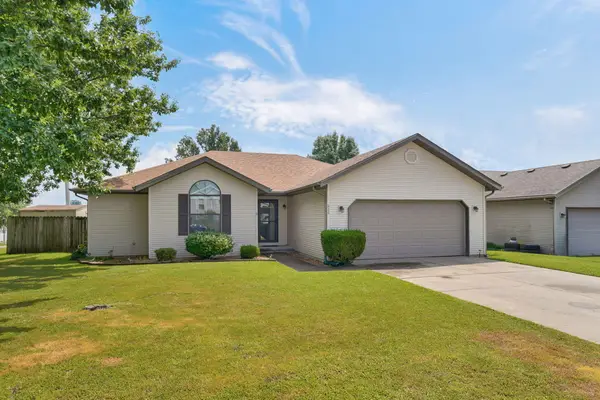 826 S Chinkapin Avenue, Nixa, MO 65714