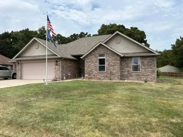 1103 Chicory Lane, Aurora, MO 65605