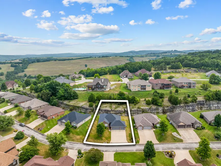 180 Stoney Pointe Drive, Hollister, MO 65672 - #2