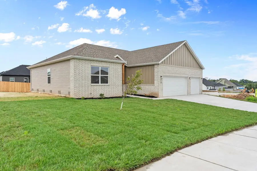1424 N Carter Way, Republic, MO 65738 - #3