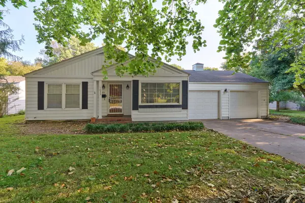 1633 E Bennett Street, Springfield, MO 65804