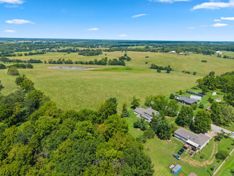 8488 W Sunset Drive, Springfield, MO 65802 - #3