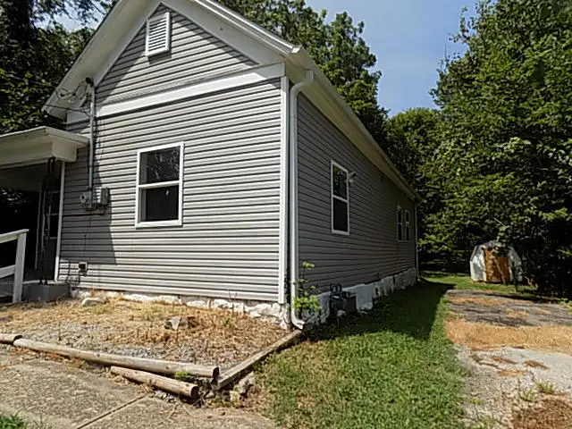 2111 N Newton Avenue, Springfield, MO 65803 - #2