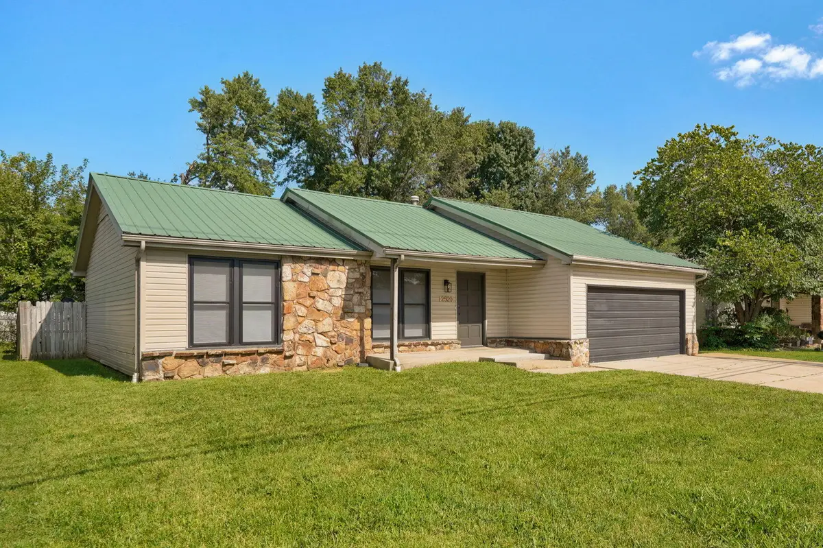 2520 S Fort Avenue, Springfield, MO 65807 - #1
