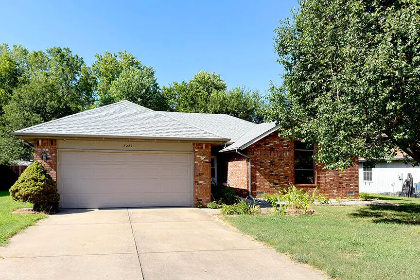 2225 W Rockwood Street, Springfield, MO 65807 - #1