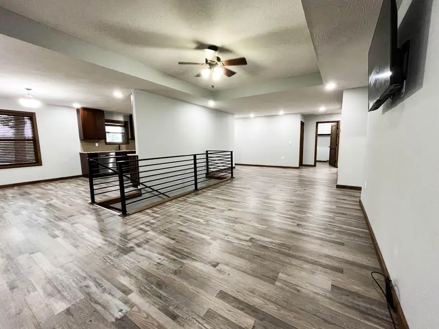 207 Juniper Avenue, Cabool, MO 65689 - #2