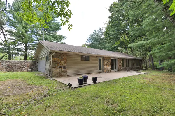 9079 E Division Street, Strafford, MO 65757