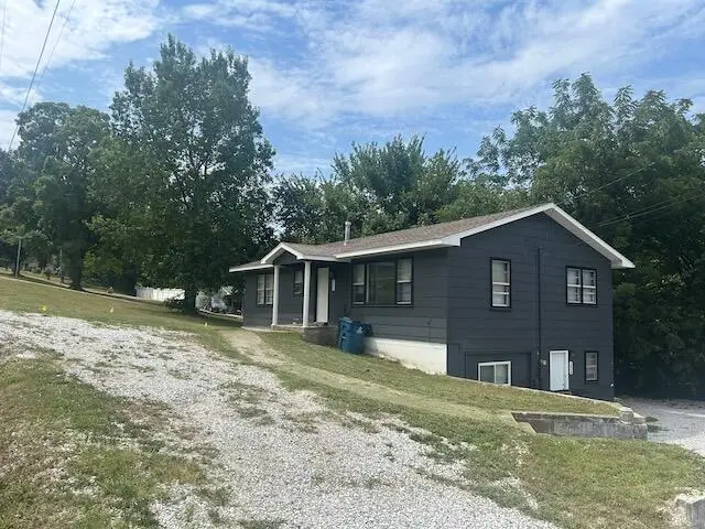 106 W South Street, Neosho, MO 64850 - #3