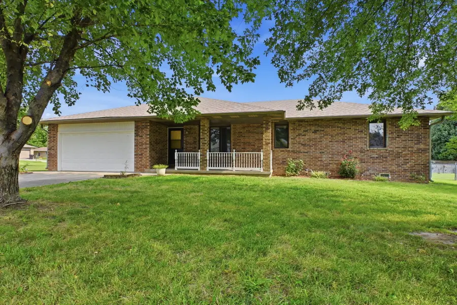 2405 W College Drive, Bolivar, MO 65613 - #3