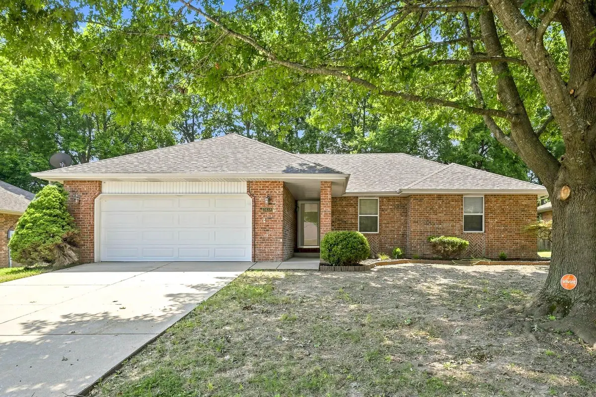 3618 W Vincent Drive, Springfield, MO 65810 - #1