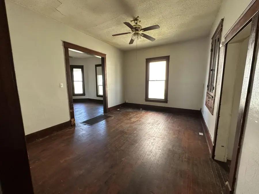 710 W 2nd Street, Webb City, MO 64870 - #2