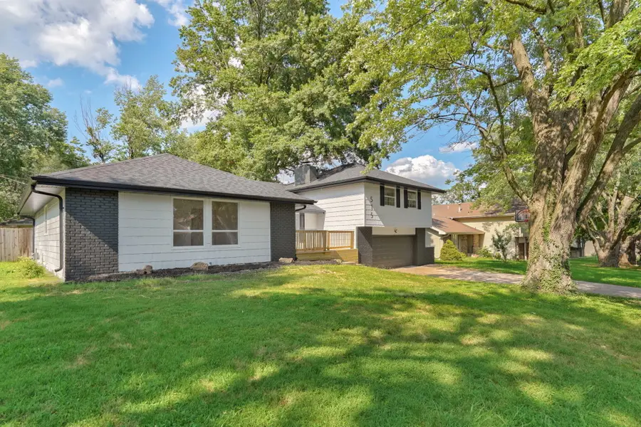 515 E Kingsley Street, Springfield, MO 65807 - #2