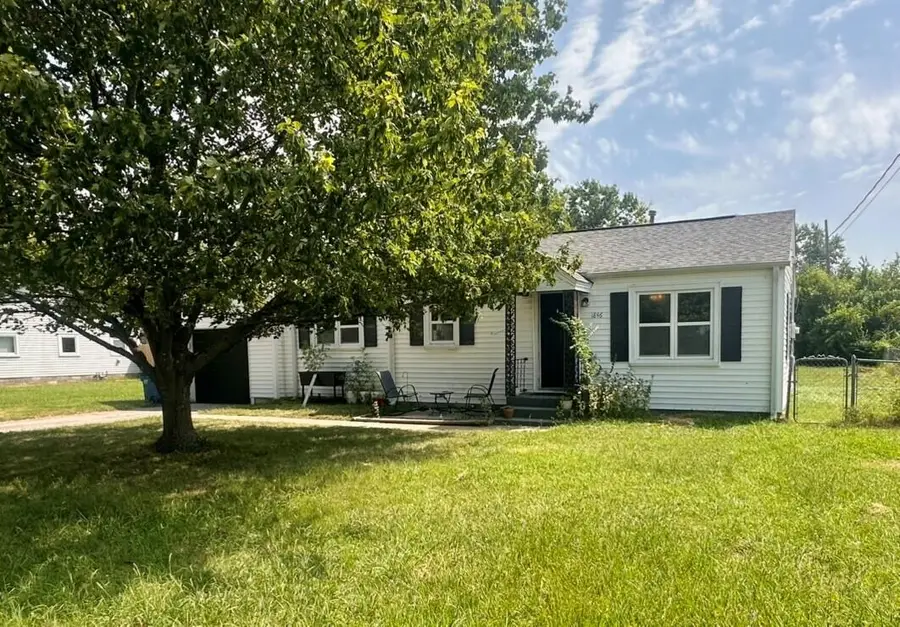 1846 Hazel Avenue, Carthage, MO 64836 - #2
