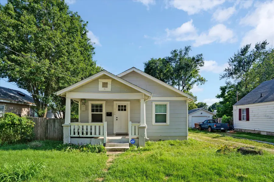 1726 W Walnut Street, Springfield, MO 65806 - #2