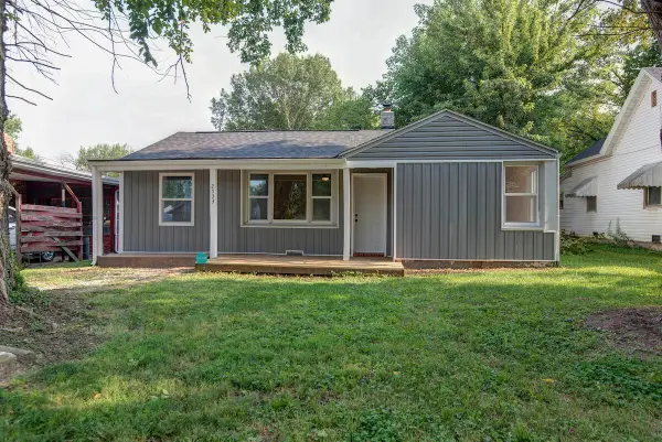 2533 W Walnut Street, Springfield, MO 65806