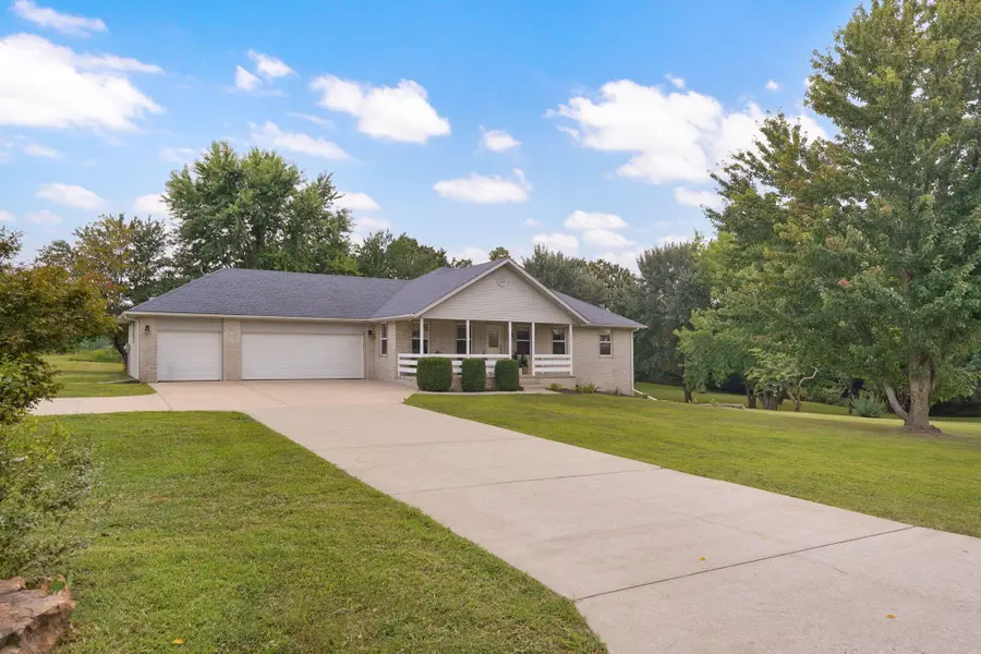 8592 W Farm Road 104, Willard, MO 65781 - #2