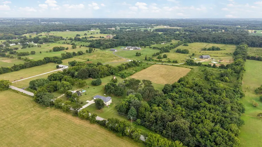 8592 W Farm Road 104, Willard, MO 65781 - #3
