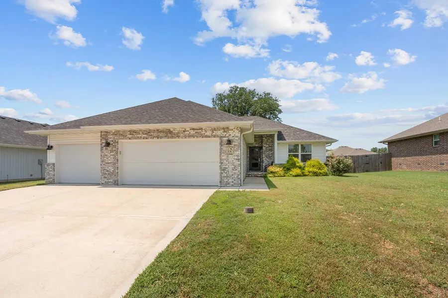 1363 S Strasbourg Avenue, Springfield, MO 65802 - #2