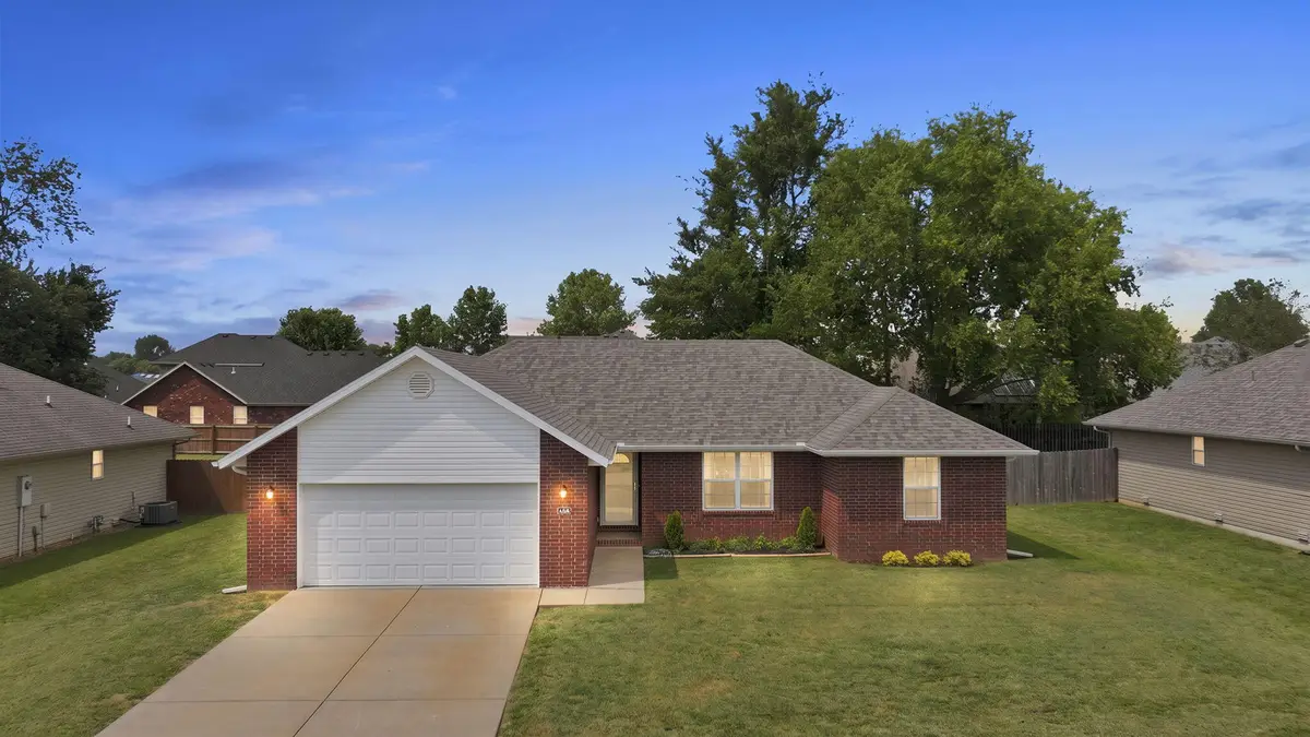 405 E Whitethorn Drive, Republic, MO 65738 - #1