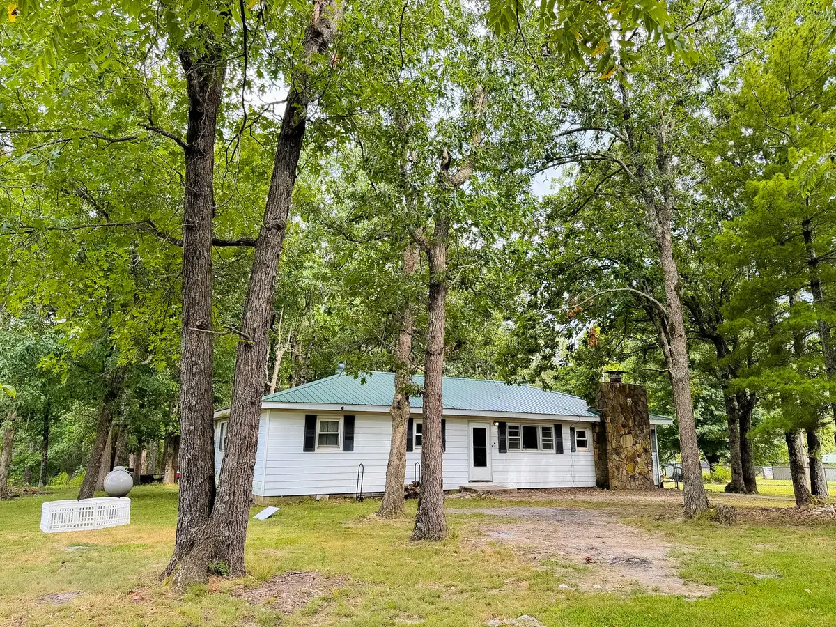 4720 State Highway 39, Aurora, MO 65605 - #1