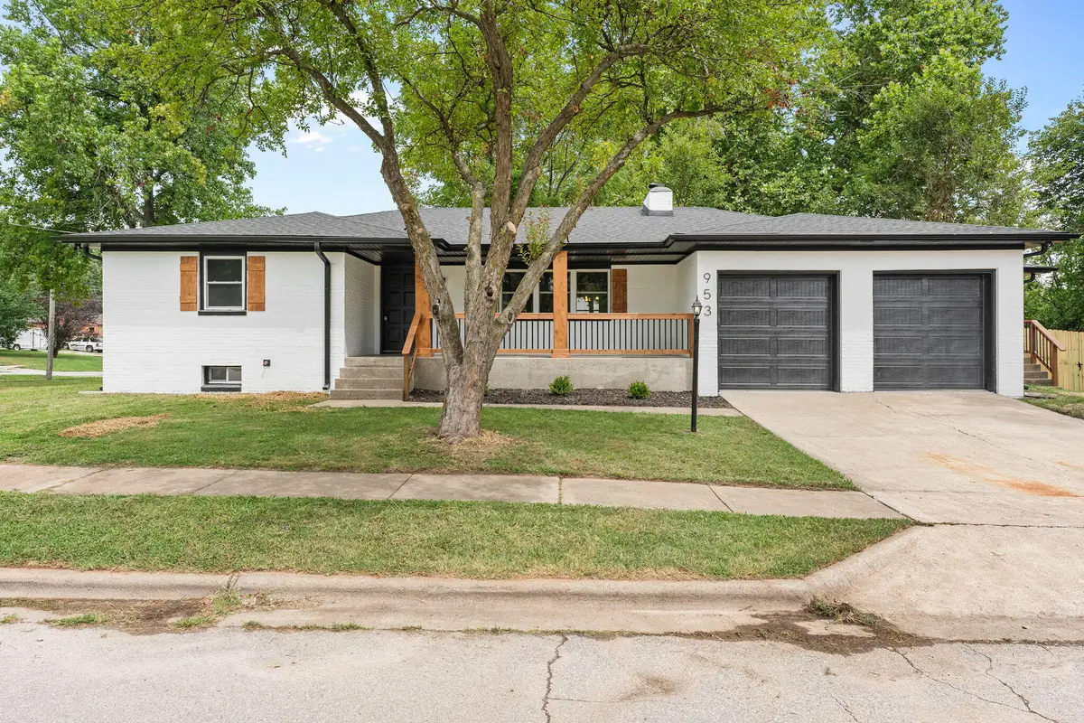 953 W Kerr Street, Springfield, MO 65803 - #1