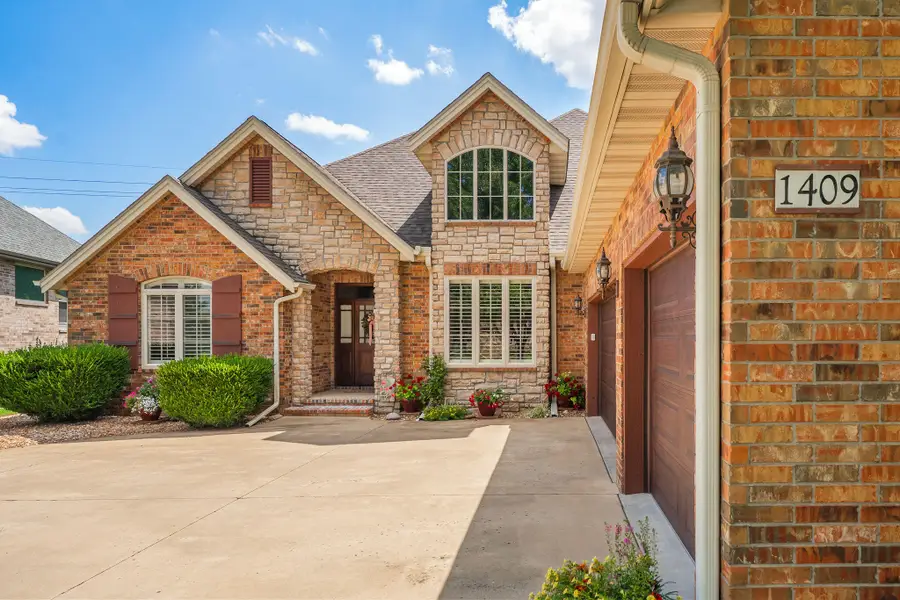 1409 N Wicklow Road, Nixa, MO 65714 - #3