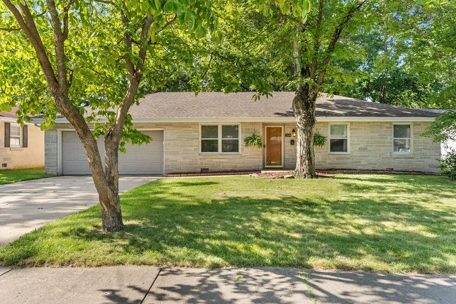 2648 E Grand Street, Springfield, MO 65804 - #2