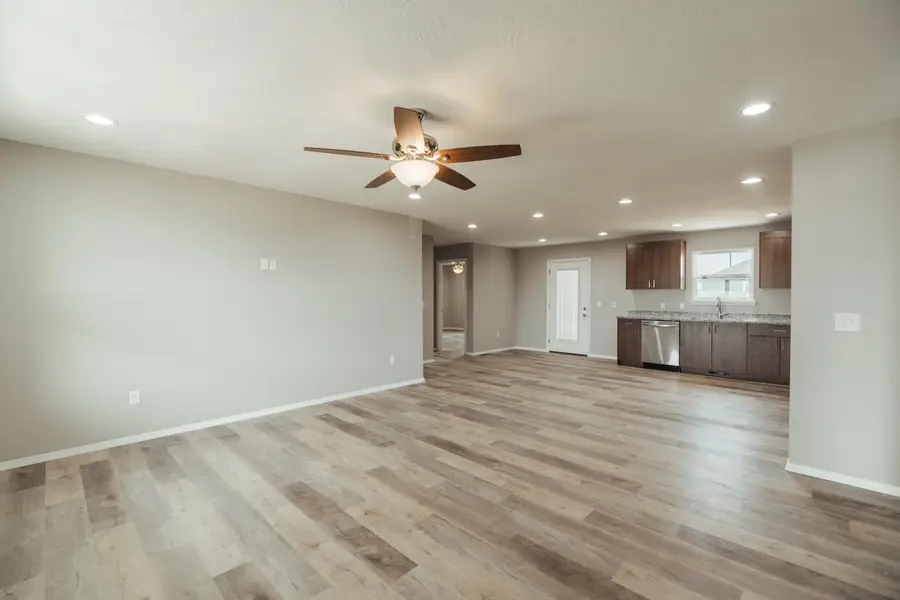 1217 E Macon Street, Republic, MO 65738 - #3