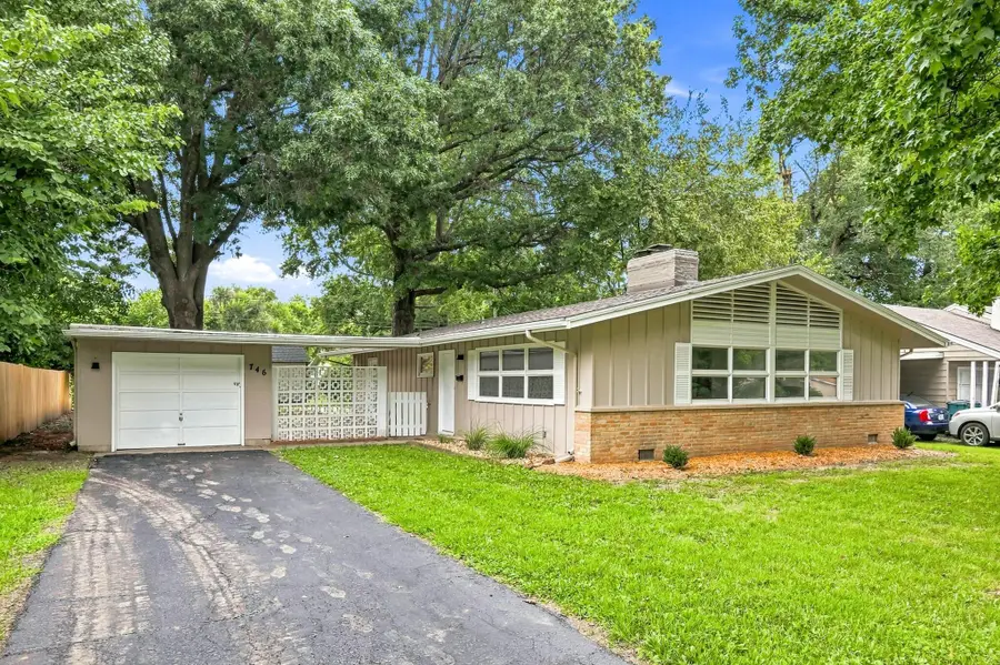 746 N Oak Grove Avenue, Springfield, MO 65802 - #3