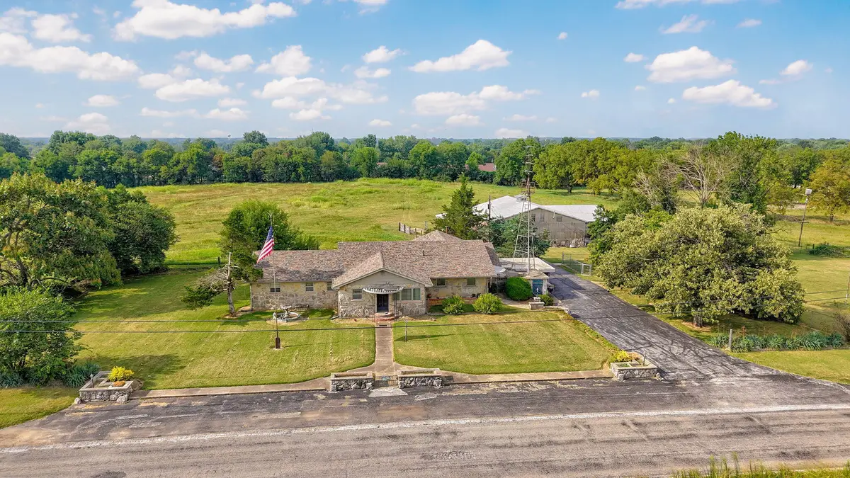 413 W Hayward Drive, Mount Vernon, MO 65712 - #1