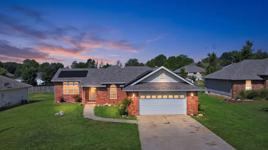605 W Chandler Drive, Willard, MO 65781 - #3
