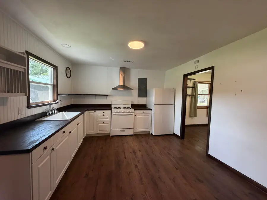 513 S Elm Street, Mountain Grove, MO 65711 - #2