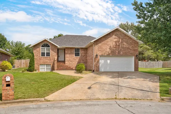 514 Chapel Hill Court, Nixa, MO 65714