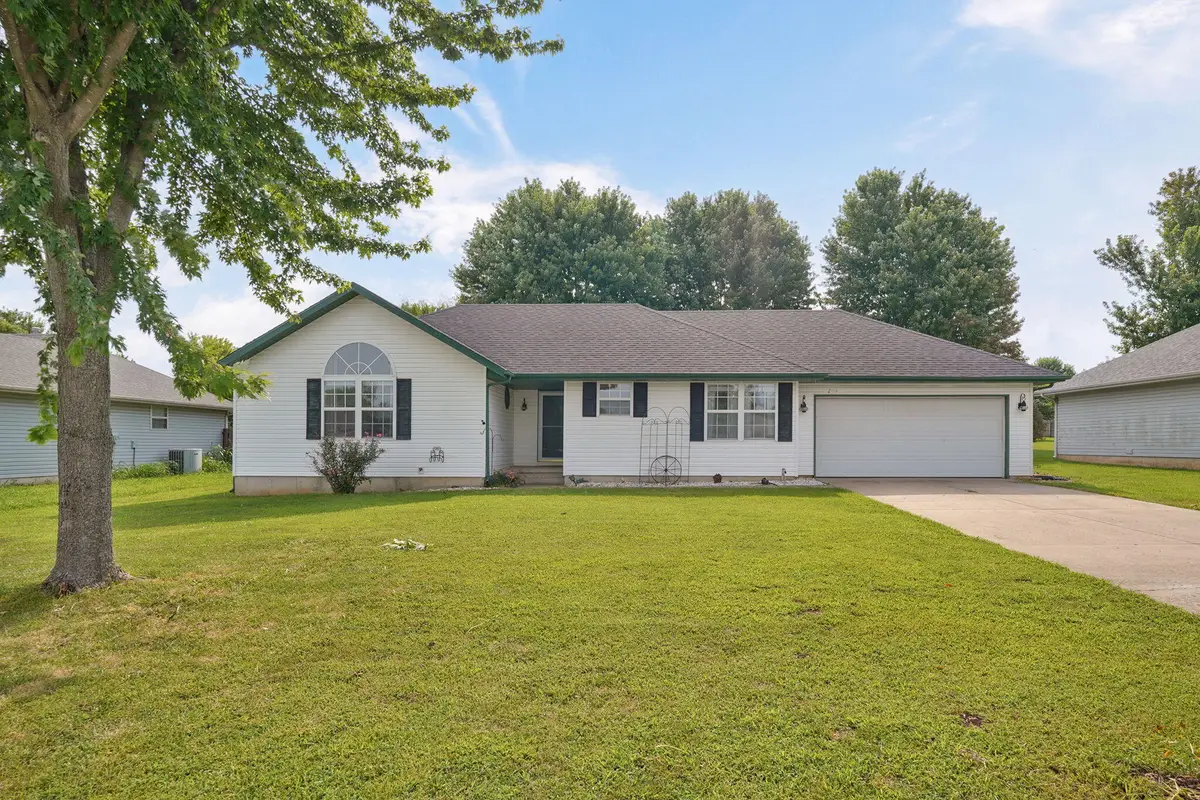 204 Arrowhead Road, Willard, MO 65781 - #1