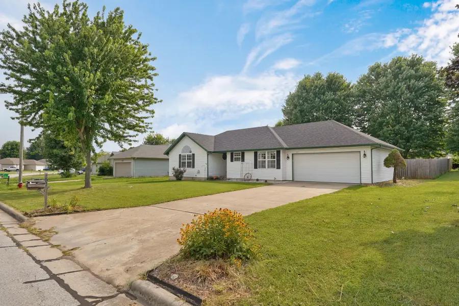 204 Arrowhead Road, Willard, MO 65781 - #2