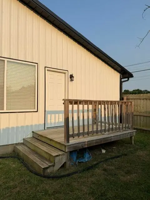 205 E Prospect Street, Aurora, MO 65605 - #3