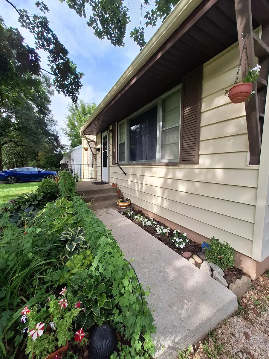 1934 S Kimbrough Avenue, Springfield, MO 65807 - #3