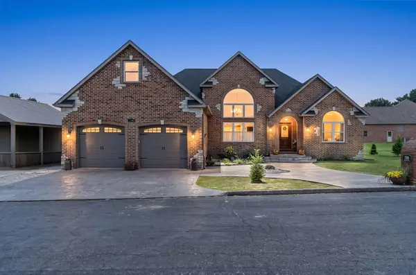 1504 E 15th Street, Mountain Grove, MO 65711