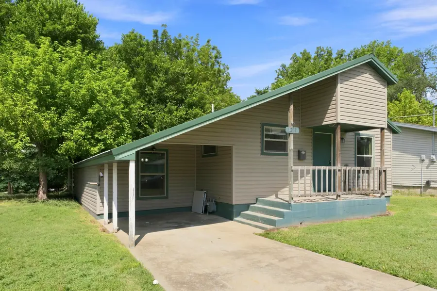 1211 N Warren Avenue, Springfield, MO 65802 - #3