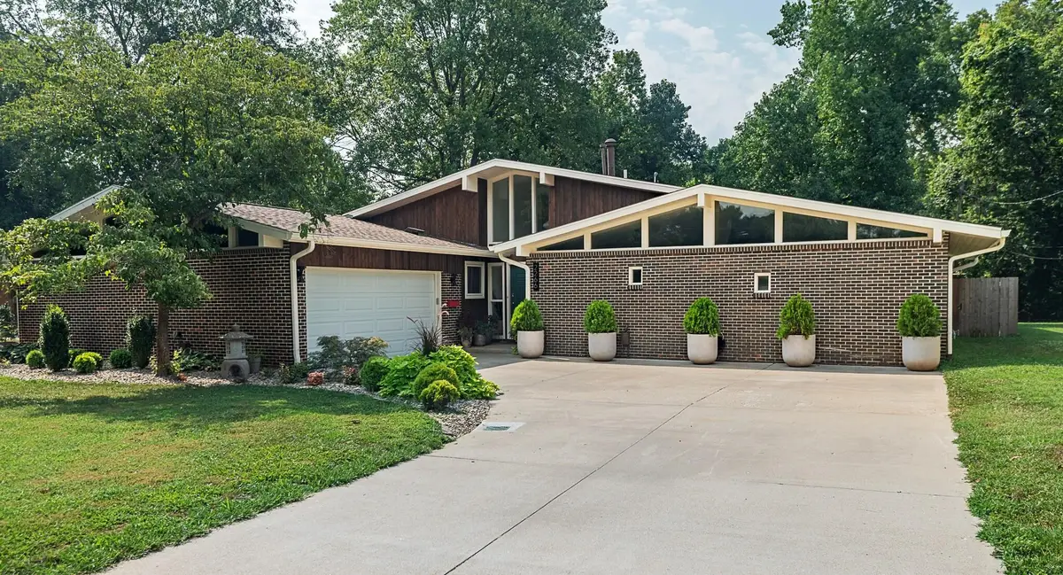 2266 E Sunset Street, Springfield, MO 65804 - #1